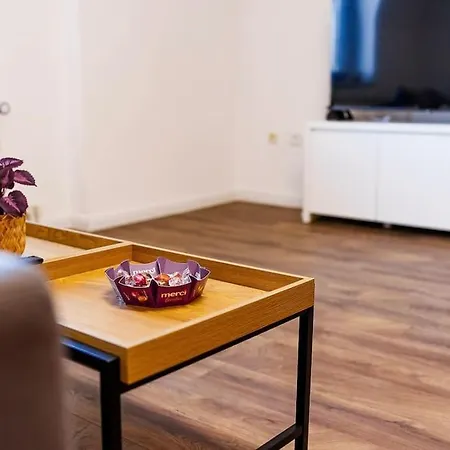 Penthouse-wohnung Auf 2 Etagen アパート ヴッパータール