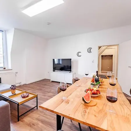 Apartment Penthouse-wohnung Auf 2 Etagen